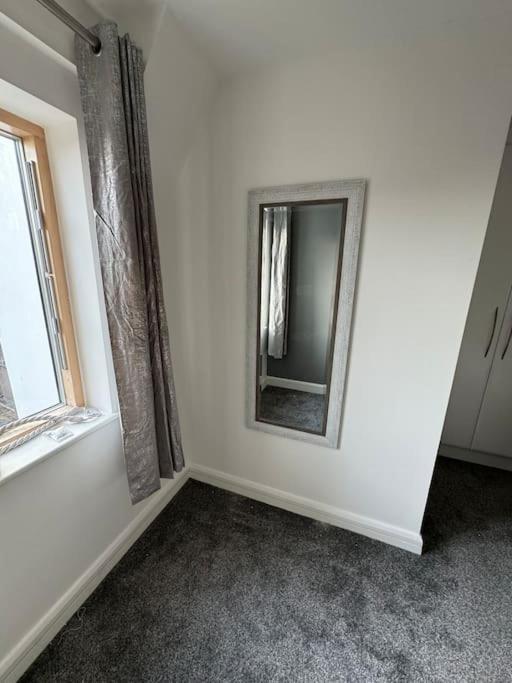 Luxury 2 Bed Fully Equipped City Centre Apartment Cork Exterior photo